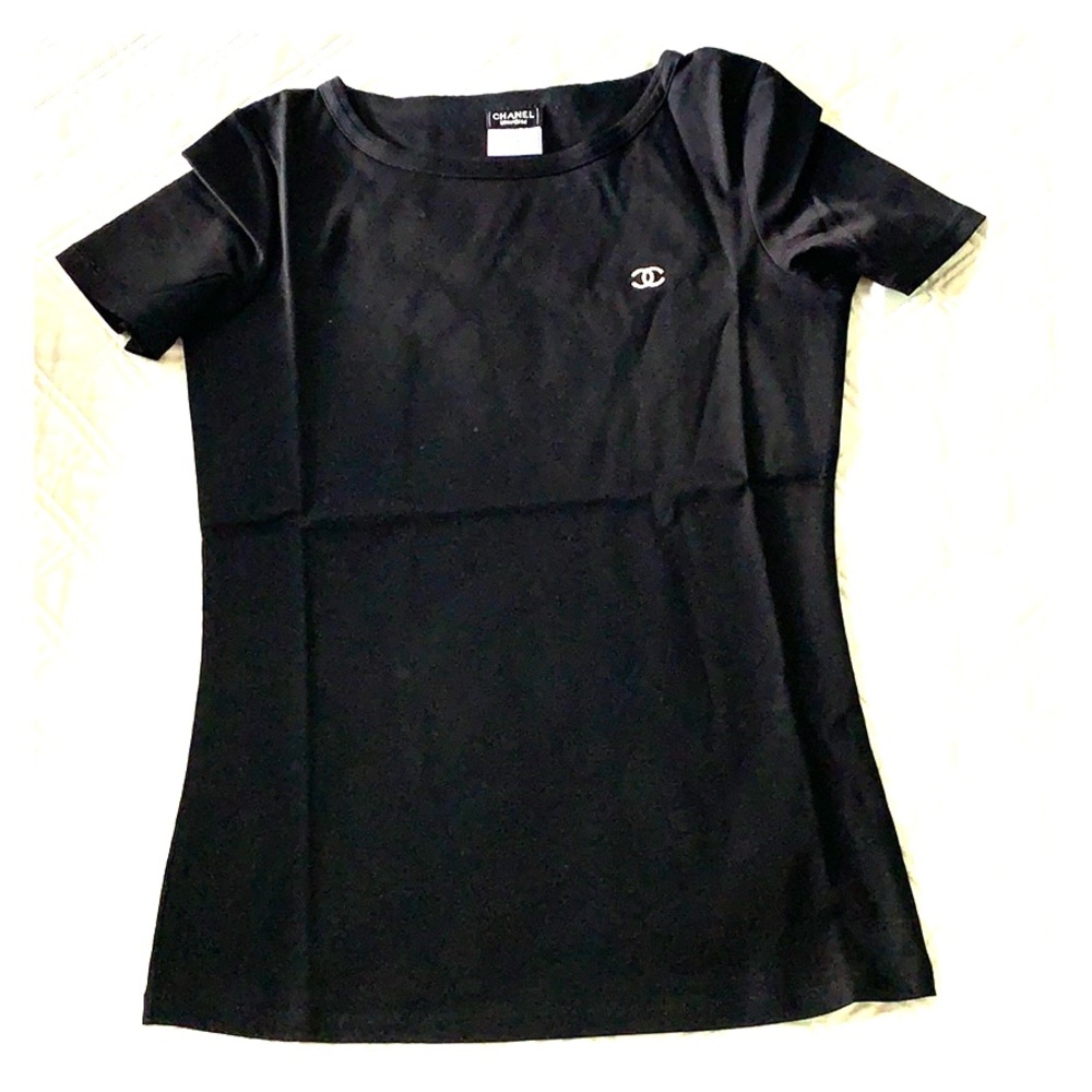 CHANEL T-shirt